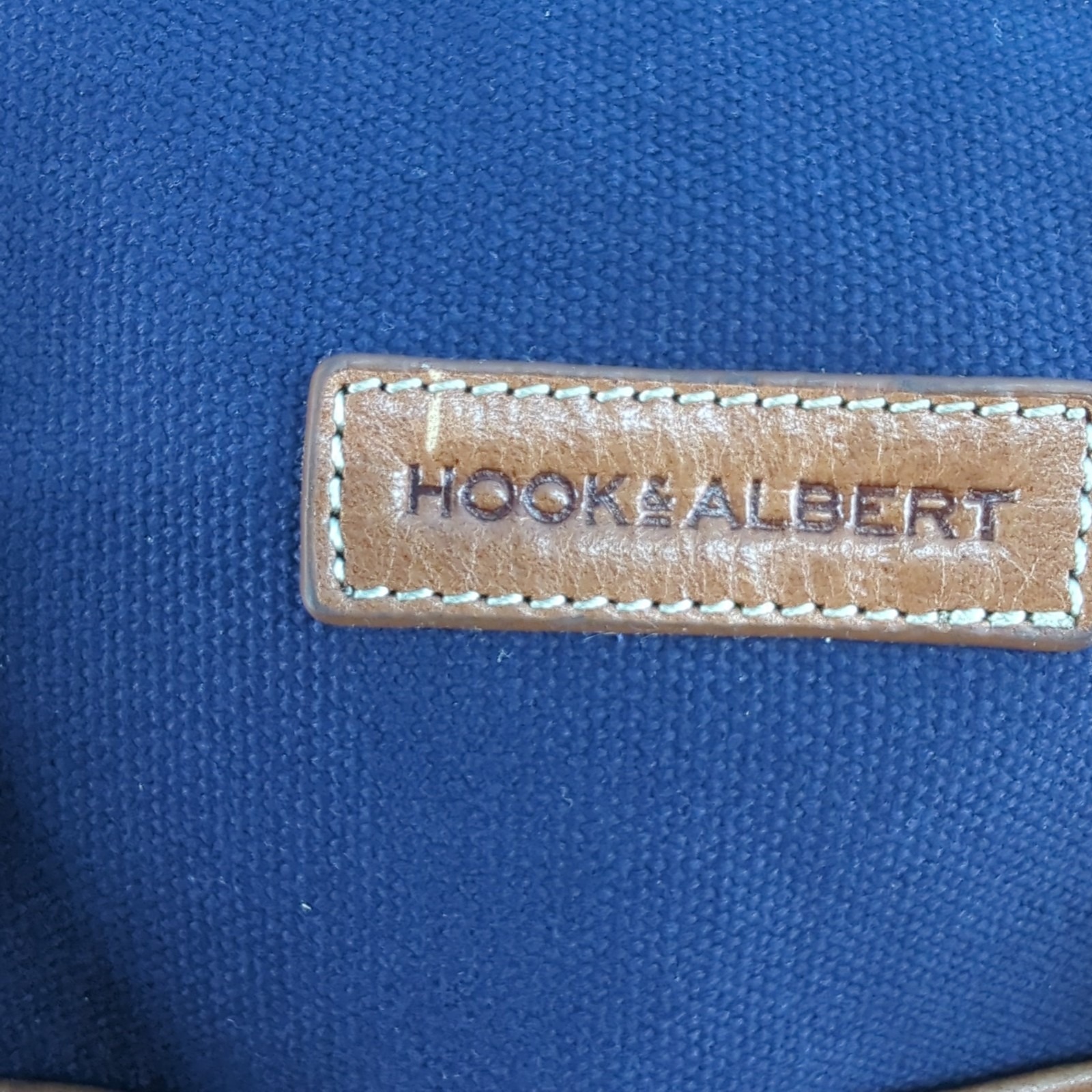 Hook & Albert Navy Blue Canvas Leather Weekender Duffle Travel Bag 21" Luxury — image 5 of 8